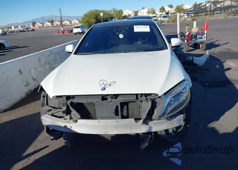 2015 Mercedes-Benz S 550 z USA, uszkodzony, nr VIN WDDUG8CB5FA182361